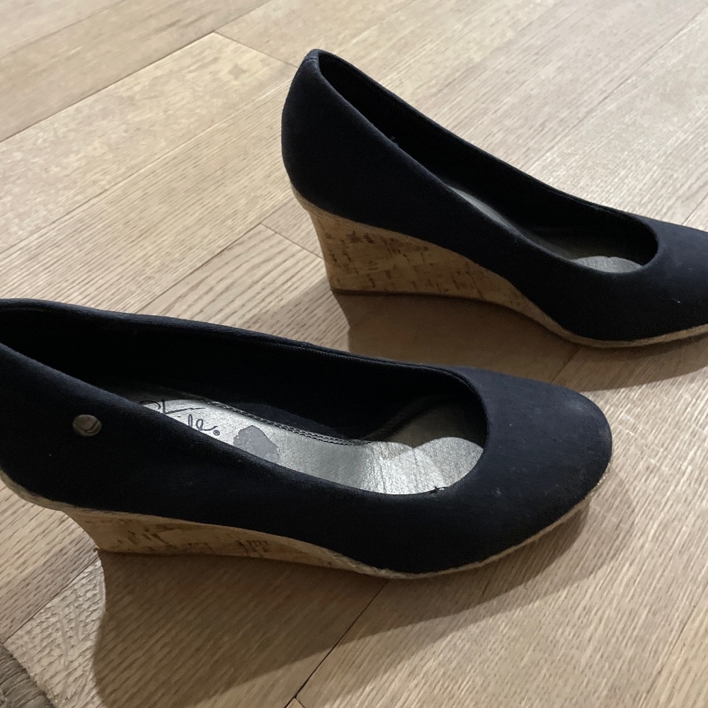 Black heals